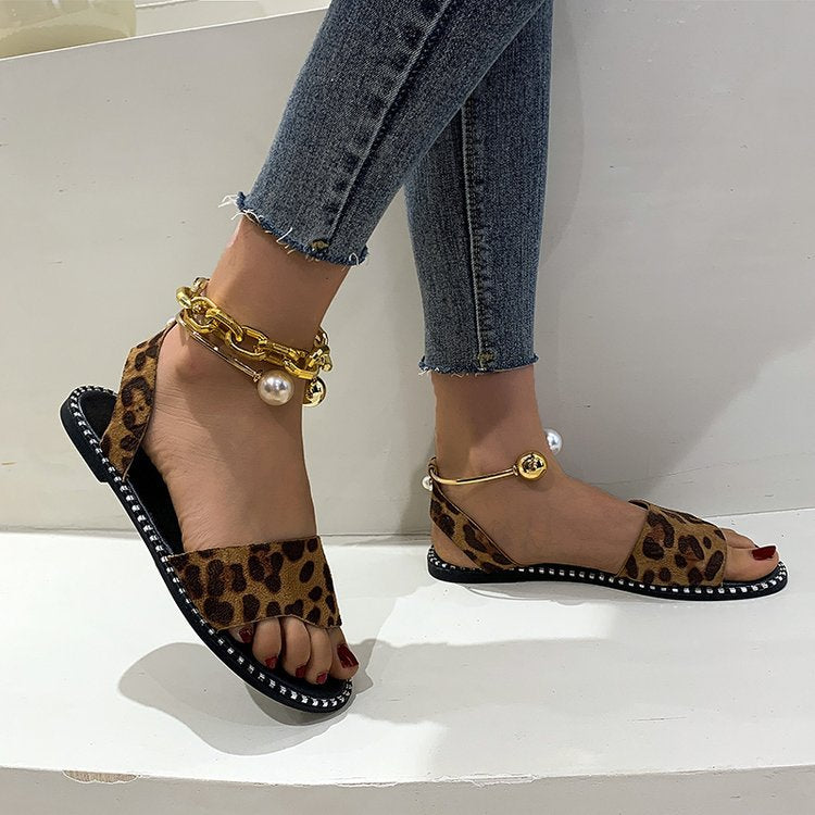 Sandalias glamurosas y modernas