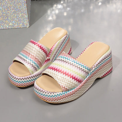 Sandalias de cuña con estampado de ondas de colores