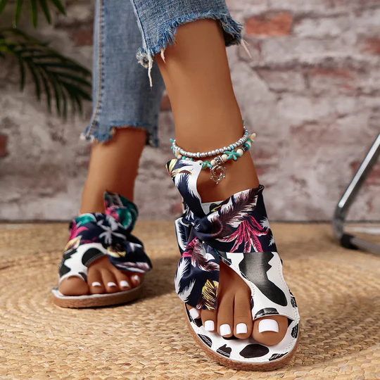 Sandalias estampadas para mujer