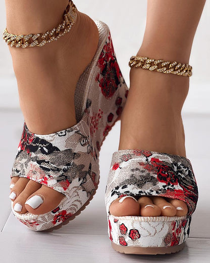 Chanclas de cuña con estampado floral vintage