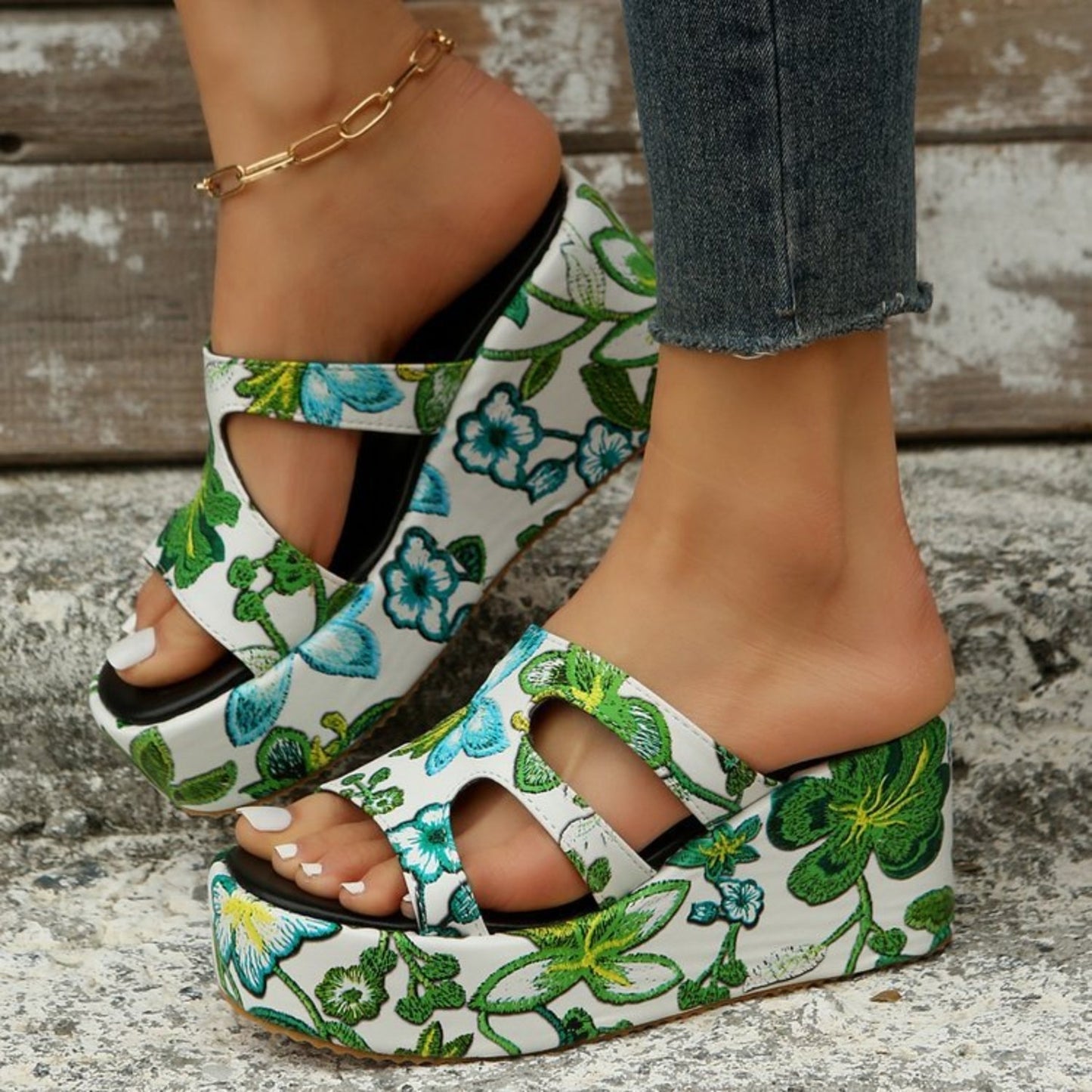 Sandalias florales cutout