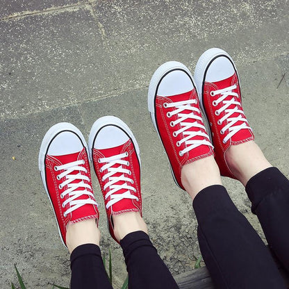 Zapatillas clásicas bajas con cordones