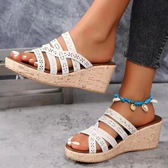 Sandalias de tacón con cuña