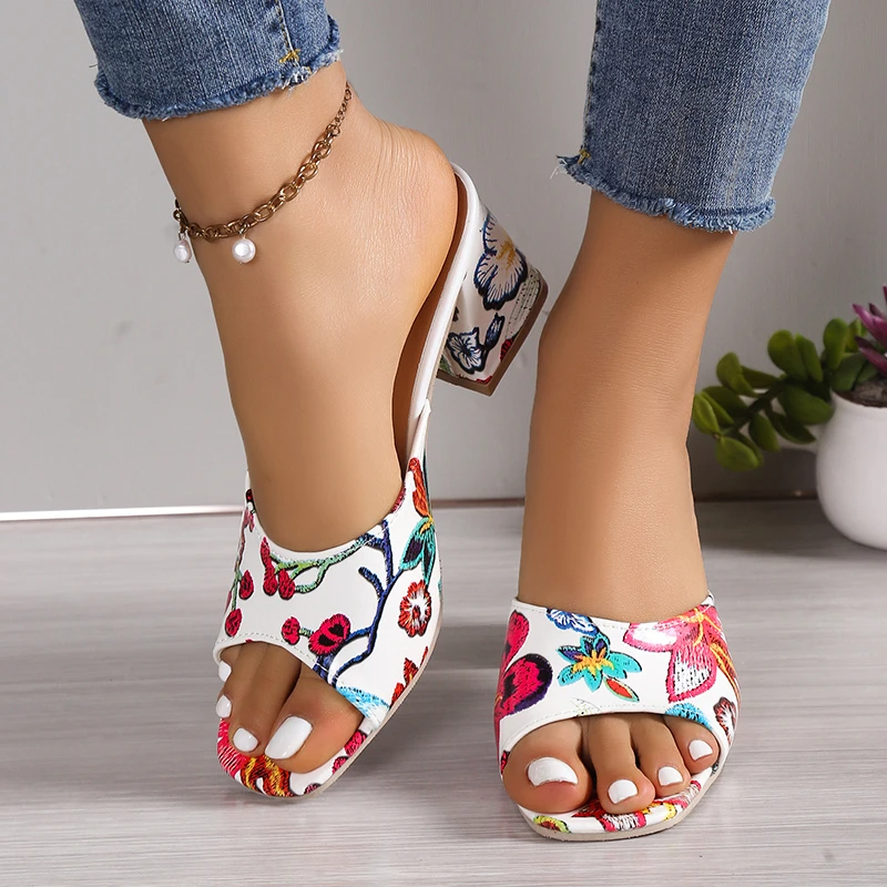 Sandalias de estilo floral zapatos de tacón grueso