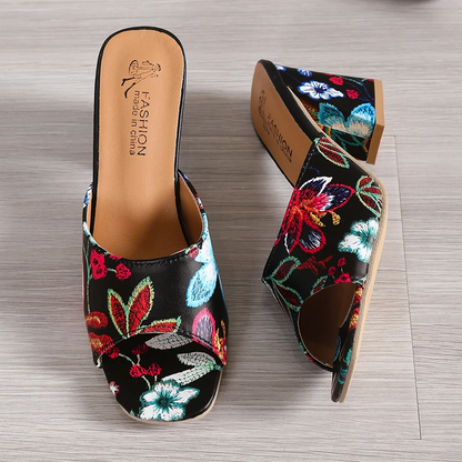 Sandalias de estilo floral zapatos de tacón grueso