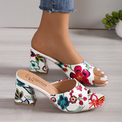 Sandalias de estilo floral zapatos de tacón grueso