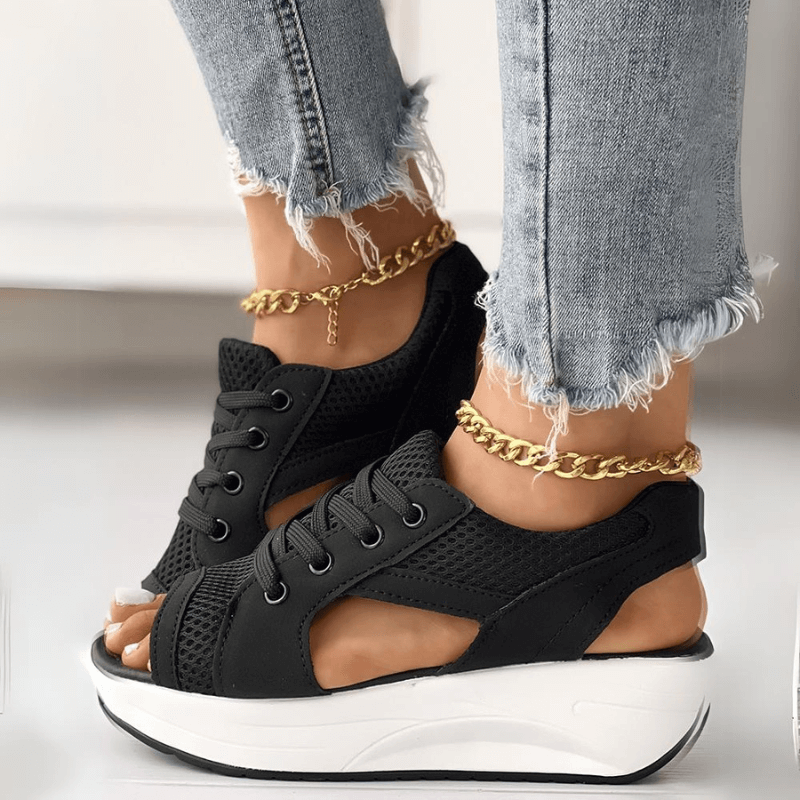 Sandalias de verano con cordones y paneles de contraste