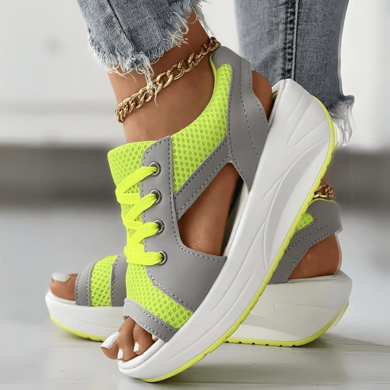 Sandalias de verano con cordones y paneles de contraste