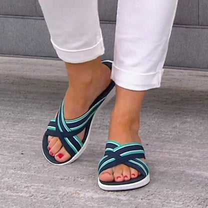 Sandalias de verano con tiras cruzadas