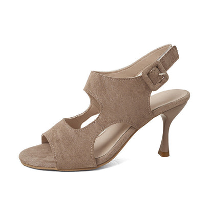 Sandalias glamurosas y elegantes