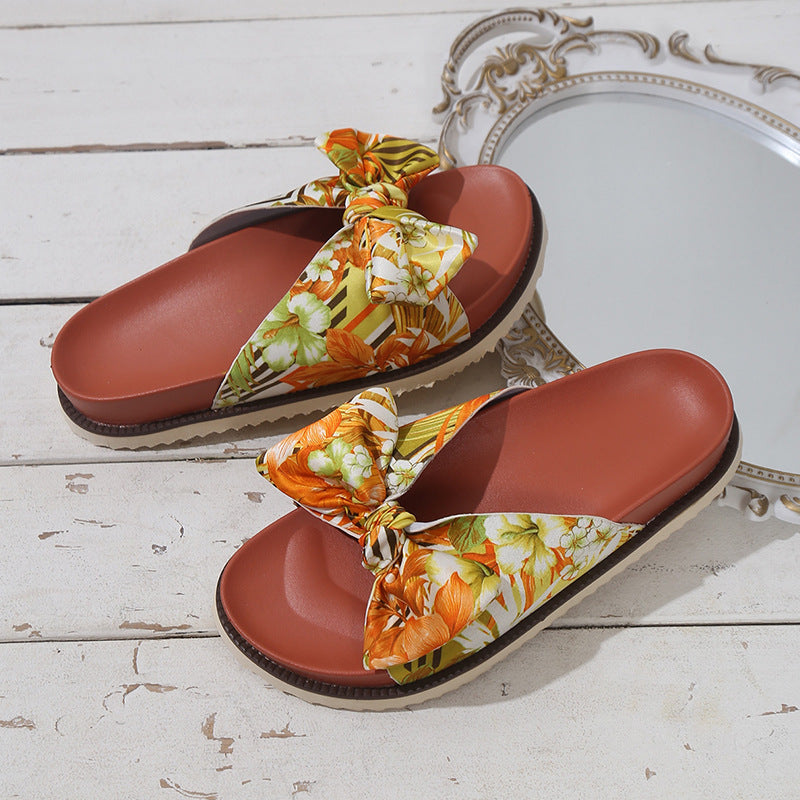 Sandalias con estampado floral para mujer