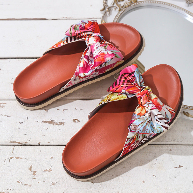 Sandalias con estampado floral para mujer