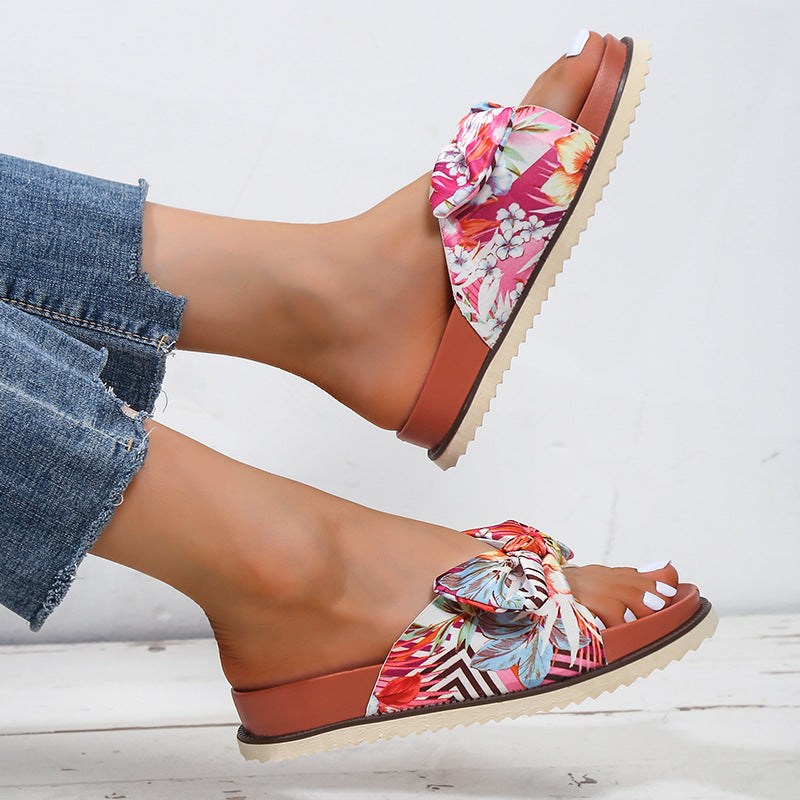 Sandalias con estampado floral para mujer