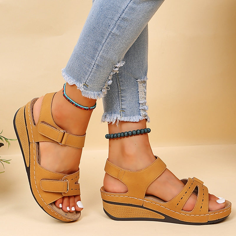 Sandalias de moda y aireadas