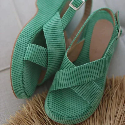 Sandalias casuales con tiras cruzadas de ante