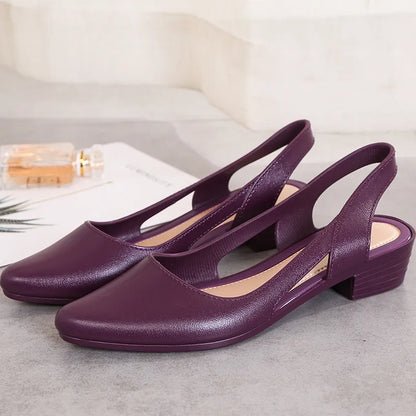 Elegantes sandalias slip-on