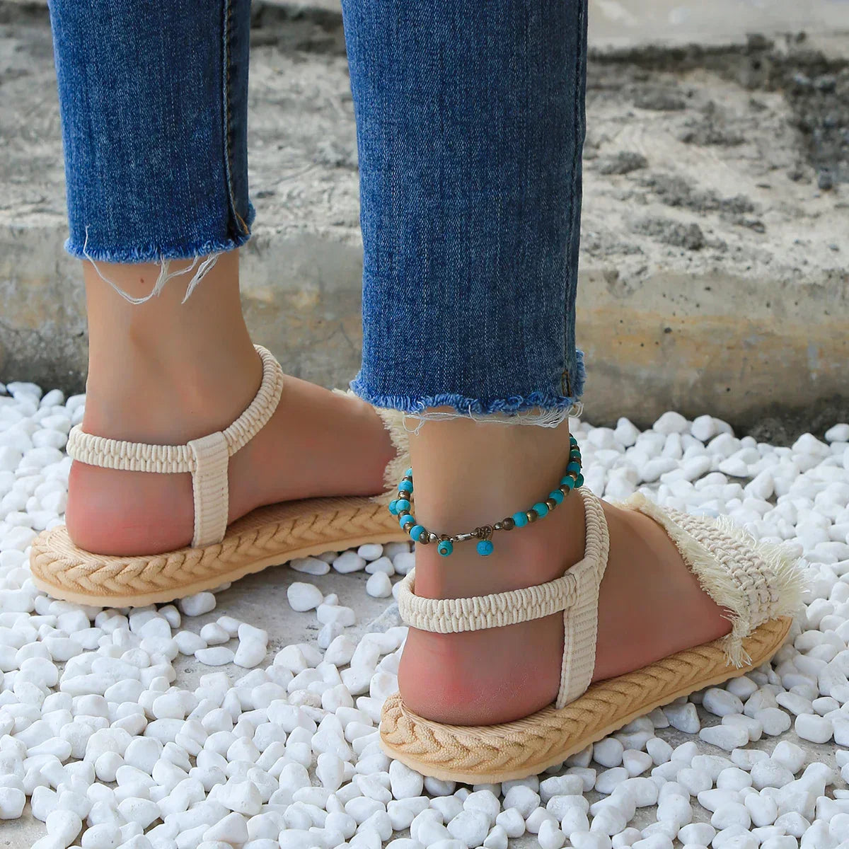 Sandalias elegantes y ligeras para el verano