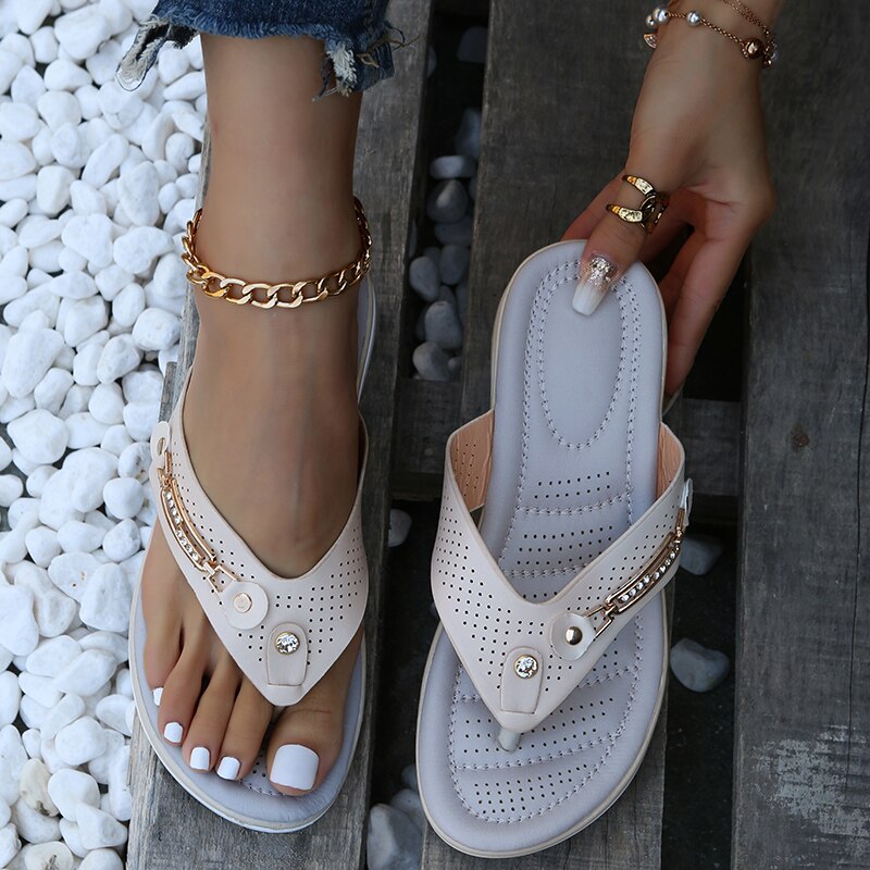 Sandalias elegantes y vaporosas