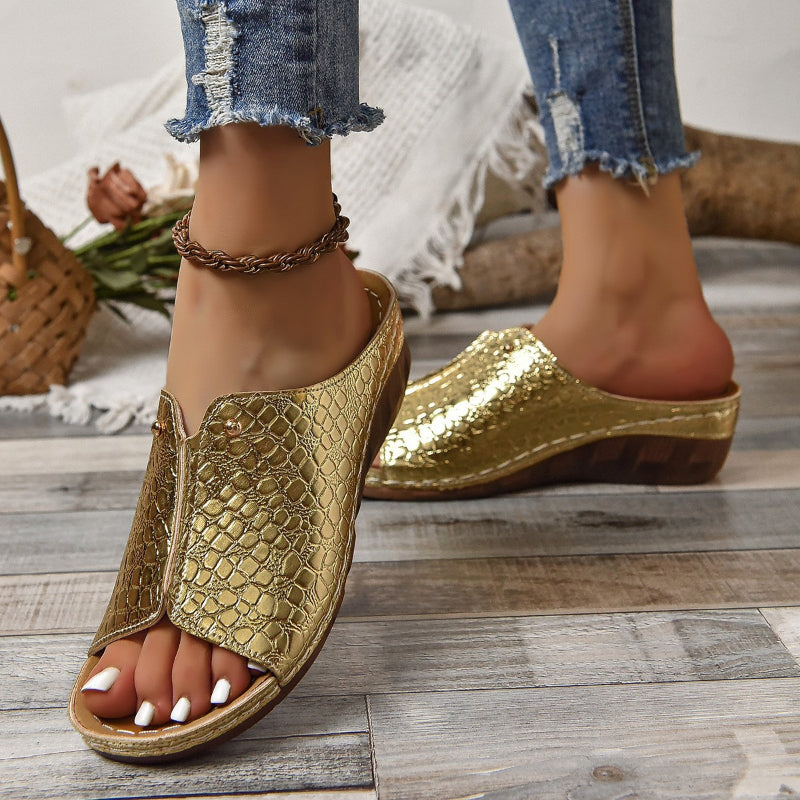 Sandalias estampadas con tacón de cuña