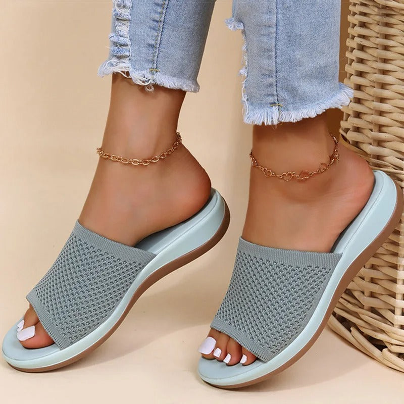 Sandalias modernas y frescas